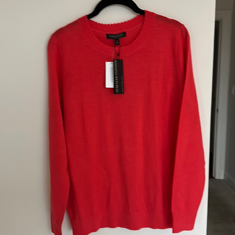 Banana Republic Scalloped Neck Merino Wool Sweater - Size M